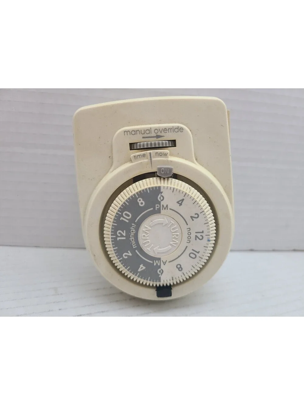 Toastmaster 24 Hour Analog Timer Model 12-901